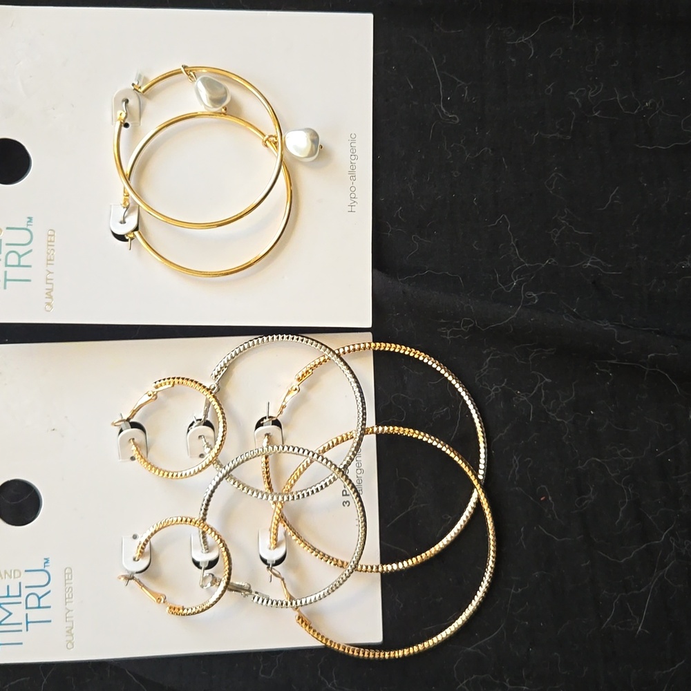 NWT Hoop earring bundle